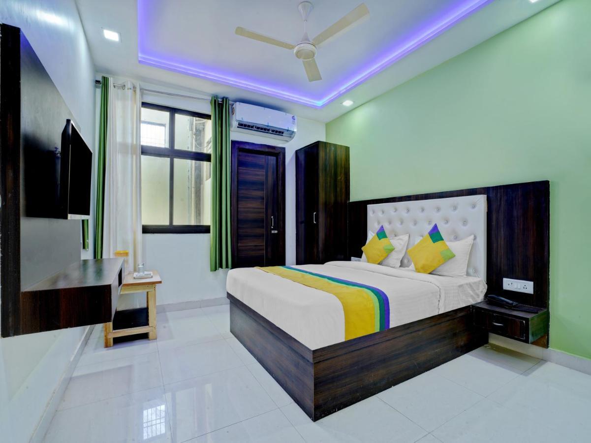 Hotel The Orient Tree, Agra Agra  Exterior photo