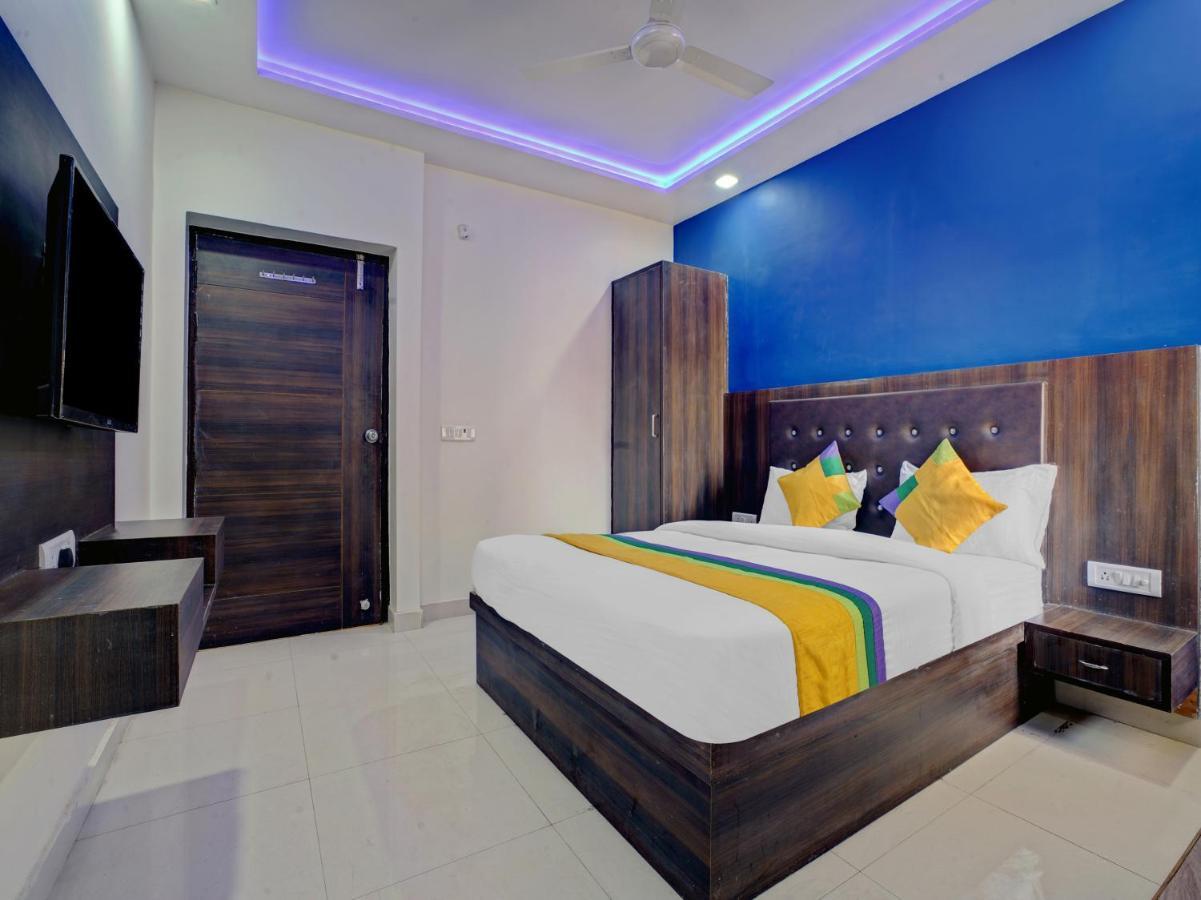 Hotel The Orient Tree, Agra Agra  Exterior photo